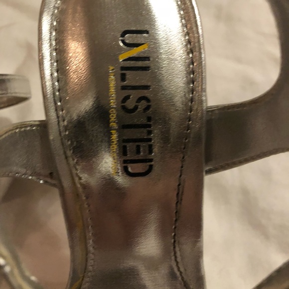 Unlisted Silver and Gold 3” Heels Size 6.5 - Picture 5 of 6